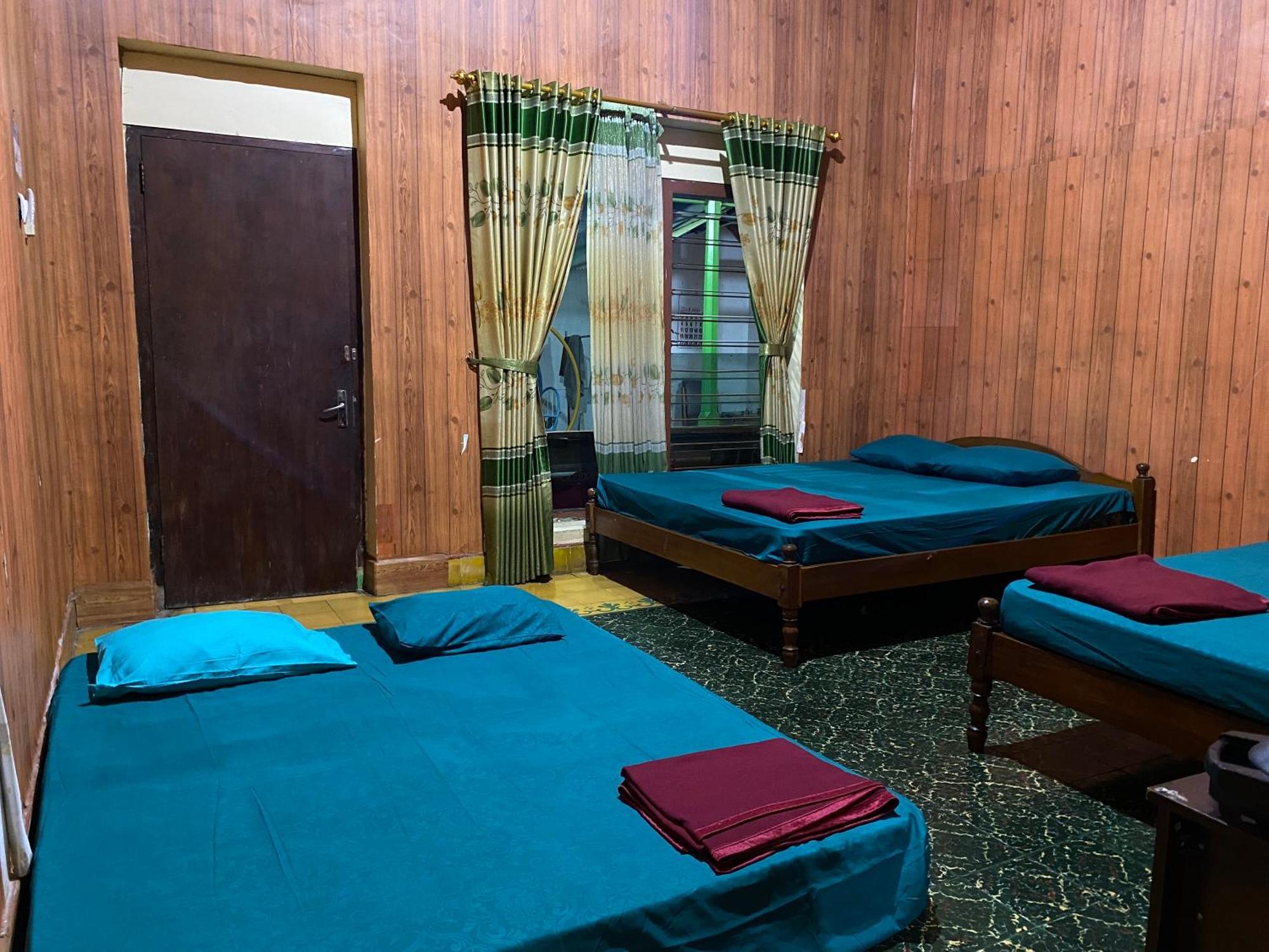Parikesit Guest House Yogyakarta Ngoại thất bức ảnh