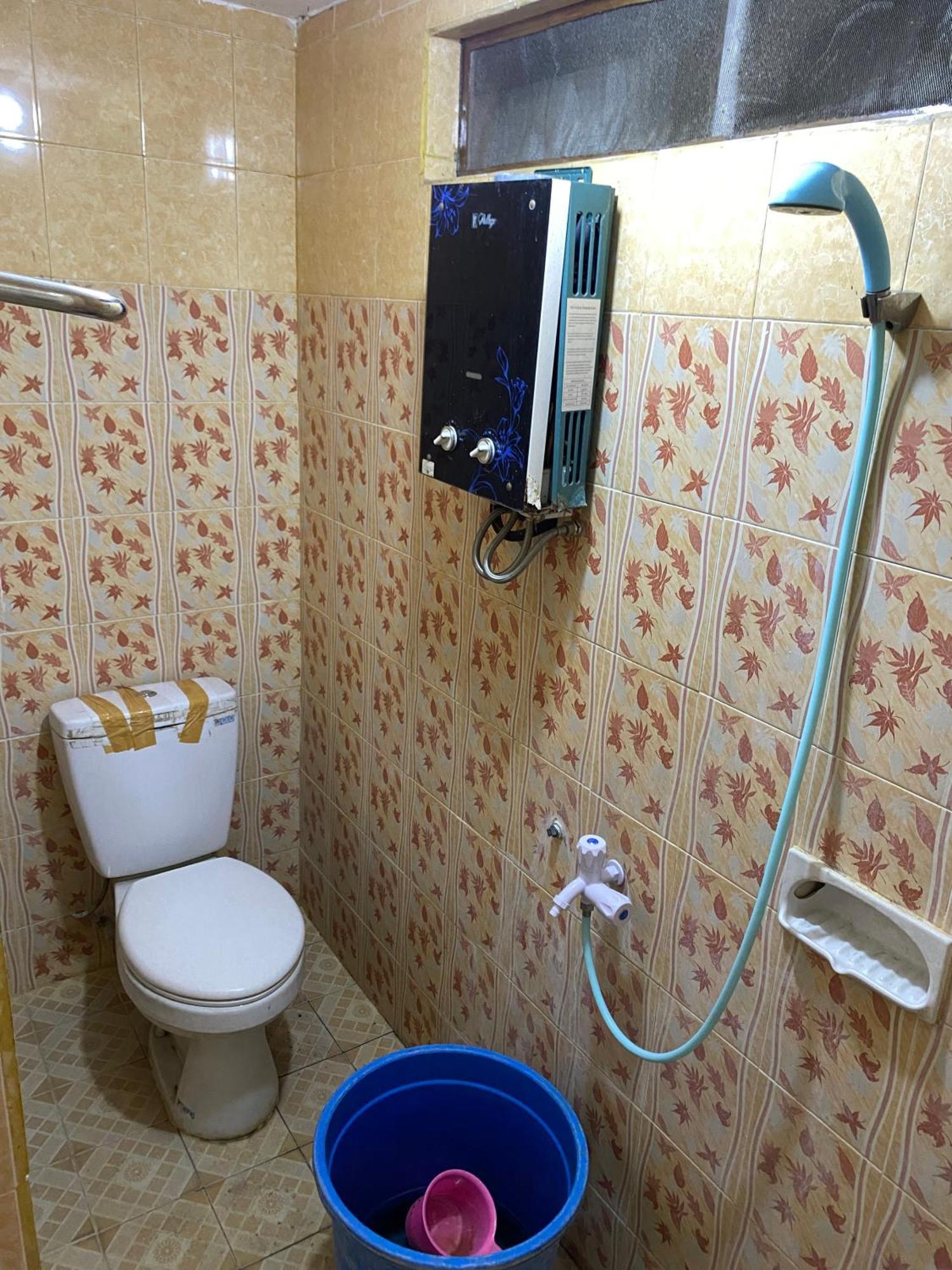 Parikesit Guest House Yogyakarta Ngoại thất bức ảnh