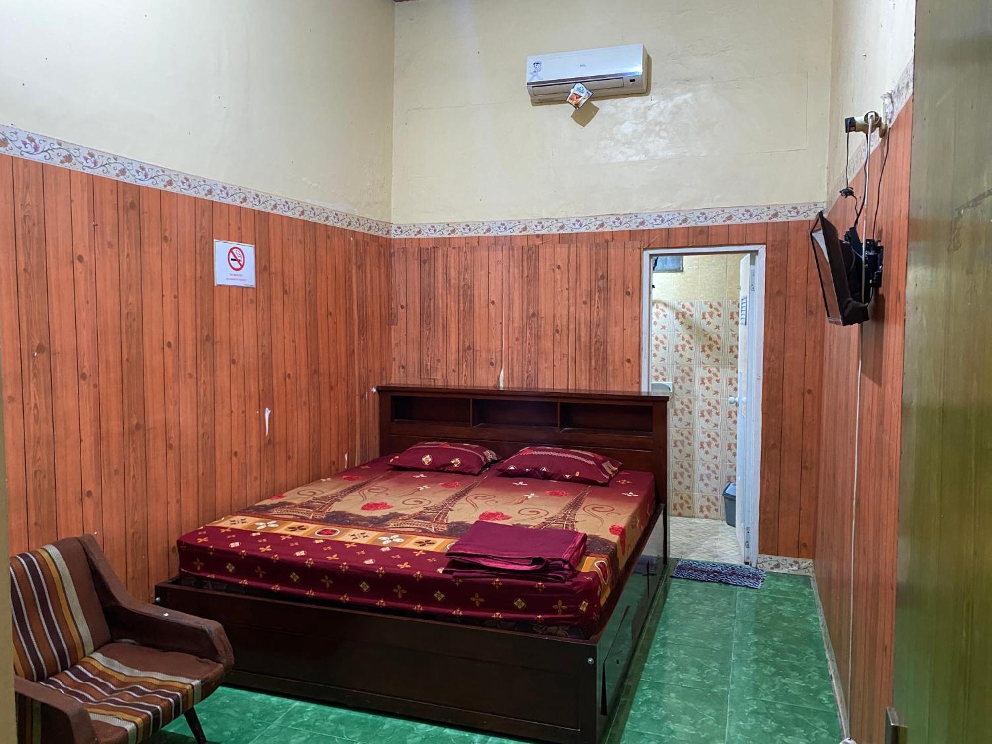 Parikesit Guest House Yogyakarta Ngoại thất bức ảnh