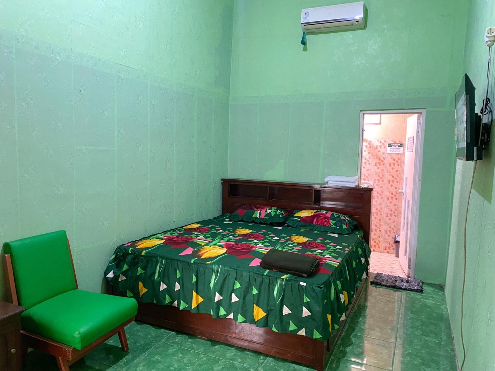 Parikesit Guest House Yogyakarta Ngoại thất bức ảnh