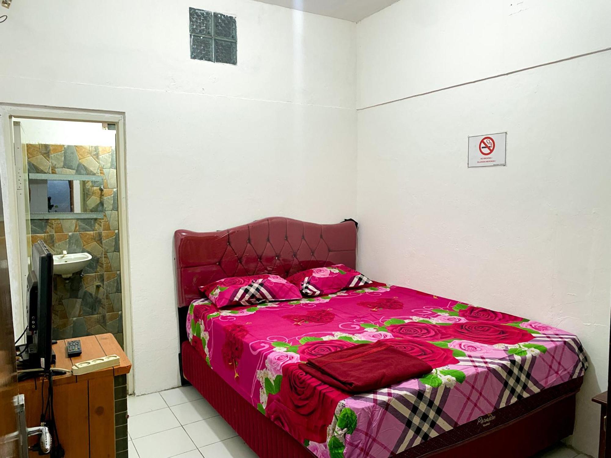 Parikesit Guest House Yogyakarta Ngoại thất bức ảnh